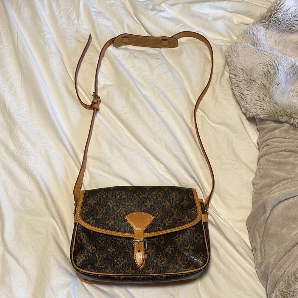 Louis Vuitton bag